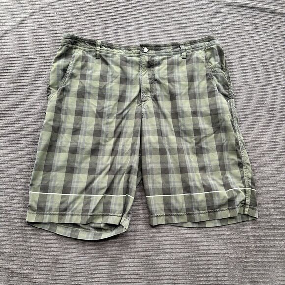 lululemon athletica Other - Lululemon Chino Shorts Men 38 Green Plaid Casual Outdoor Weekend Vacation.
